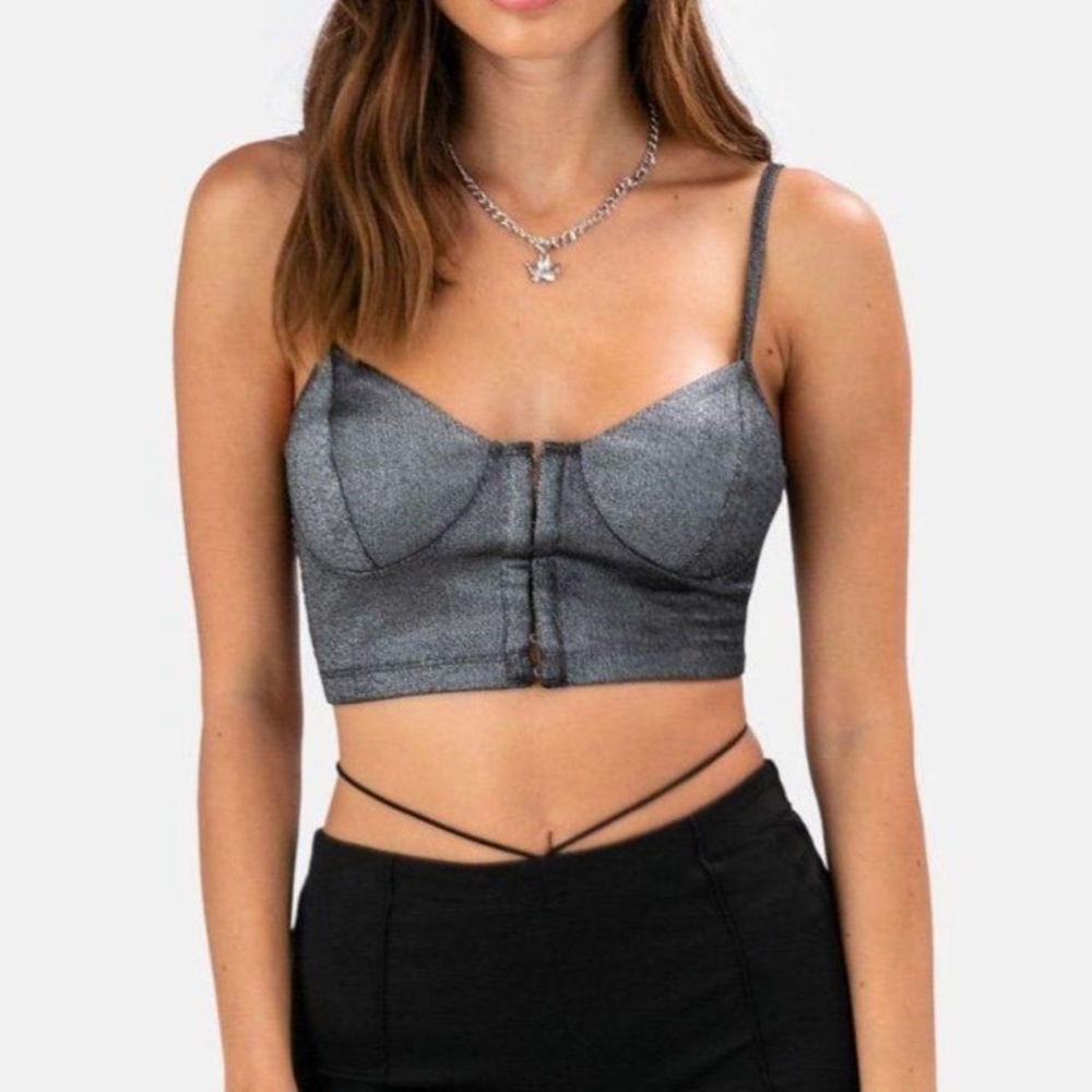 Adika Crop Top
